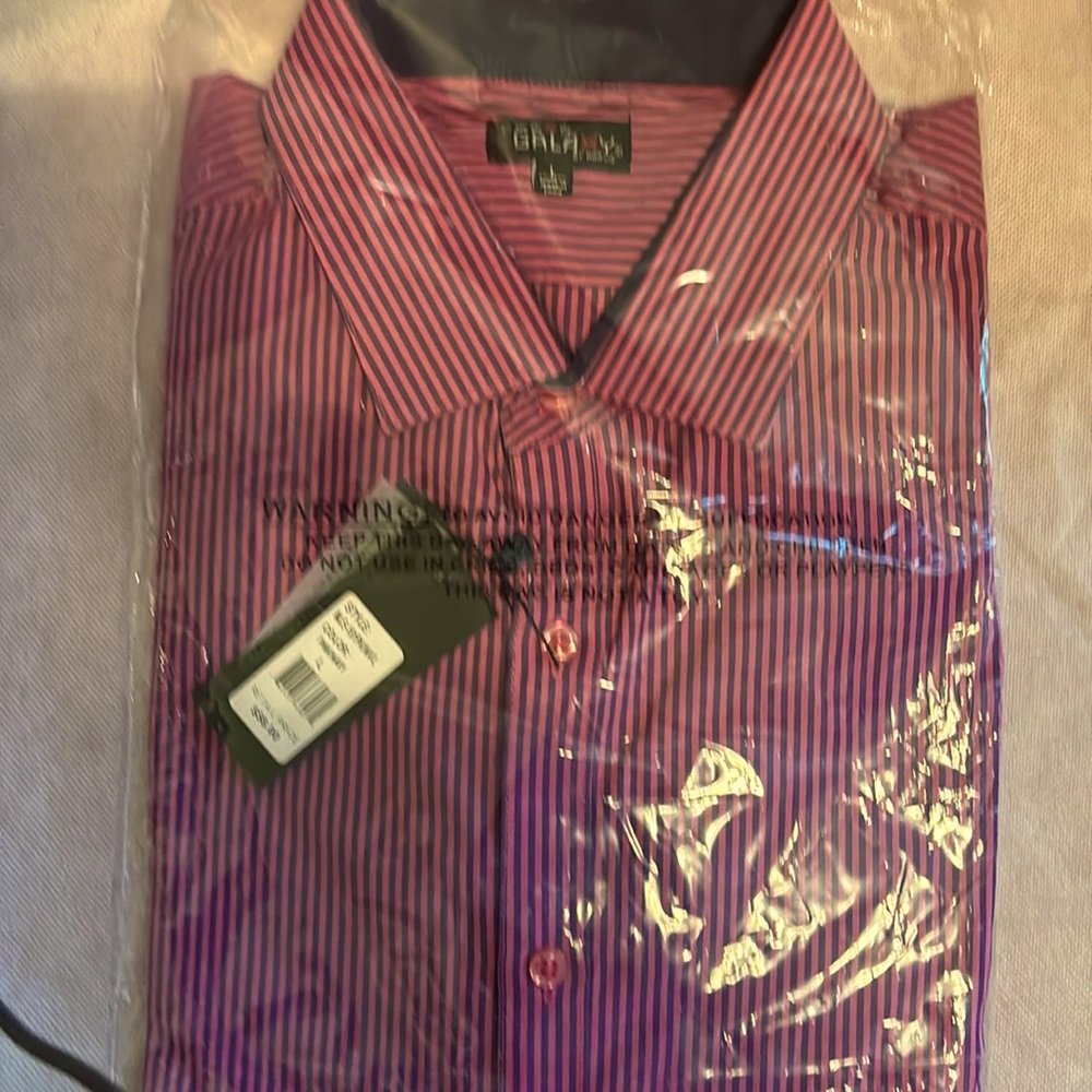 Men’s dress shirt large